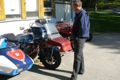 08jr09